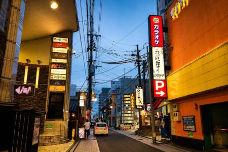 スナックやキャバクラの開業に風俗営業許可は必要？1号営業を行政書士が解説